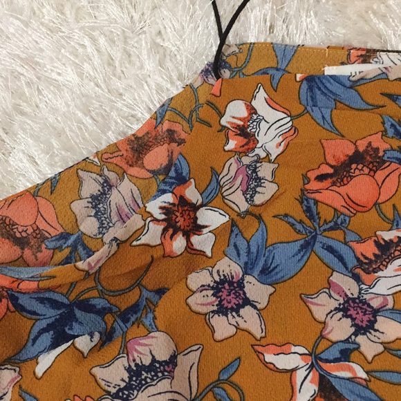 Short sleeve Floral print top - Picture 6 of 7